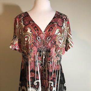 Top 2x. With cutout lace in back